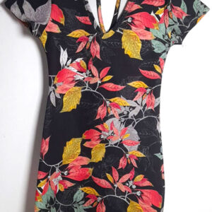 Vestido preto estampado neoprene