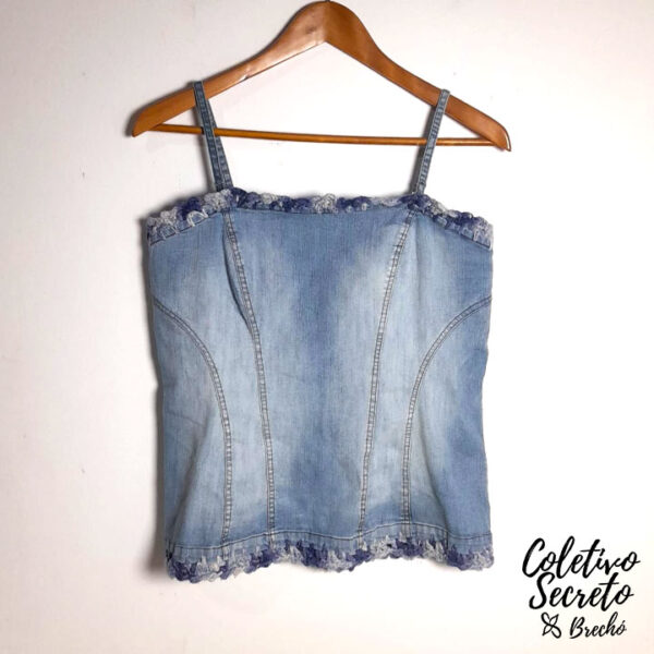 Blusa jeans e crochê - Echelle