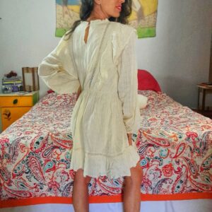 Vestido bege com detalhes – Bluesteel – tam G