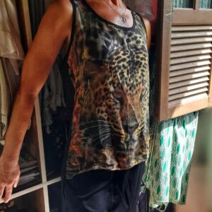 Blusa estampada onça – Pool – tam 40