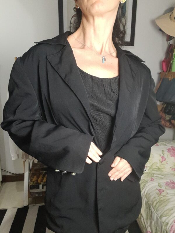 Blazer preto com ombreiras - Image 7