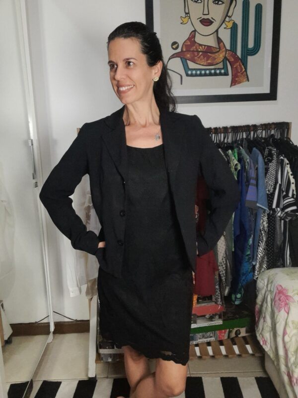 Blazer preto com ombreiras - Pam Pare