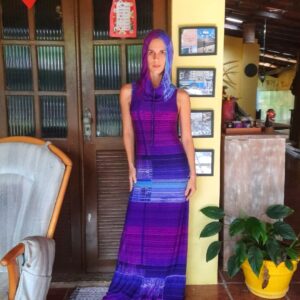 Vestido longo roxo com capuz – The Planet – tam P