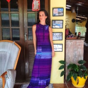 Vestido longo roxo com capuz – The Planet – tam P