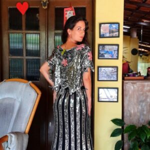 Conjunto de saia e blusa de seda com paetês – tam G