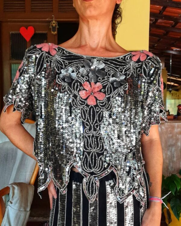 Conjunto de saia e blusa de seda com paetês - tam G - Image 3