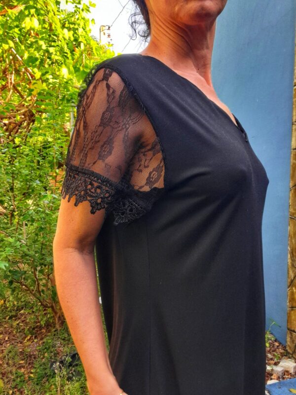 Vestido preto com renda - tam G - Image 4