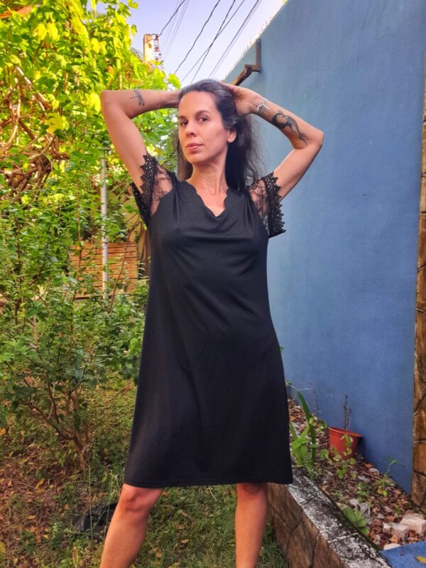 Vestido preto com renda - tam G - Image 6