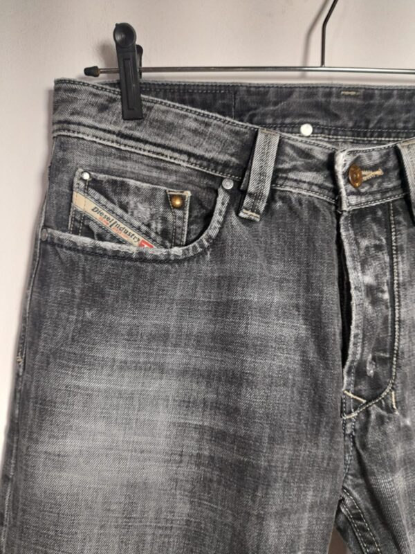 Calça jeans - Diesel - tam 42 - Image 5