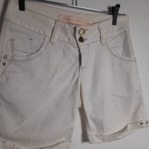 Bermuda branca – Zinco – tam 40