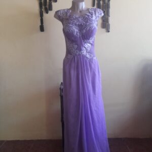 Vestido de festa longo lilás com bojo – tam P