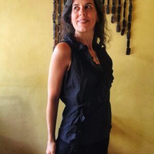 Blusa preta transpassada – Elisa – tam G