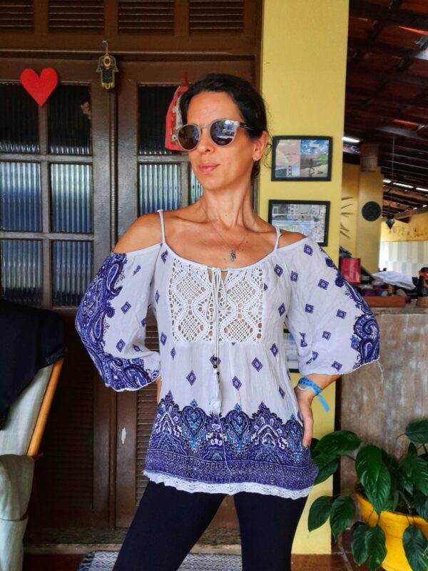 Blusa estampada branca e azul - tam M - Image 3