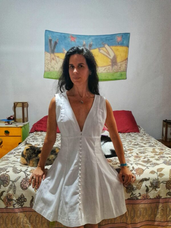 Vestido branco botões perola - tam M - Image 3