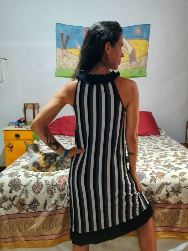 Vestido listrado preto e branco - tam P - Image 2