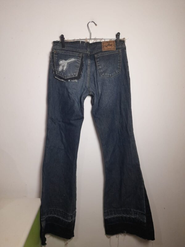 Calça jeans com bordados - Guaraná Brasil - tam 42 - Image 3