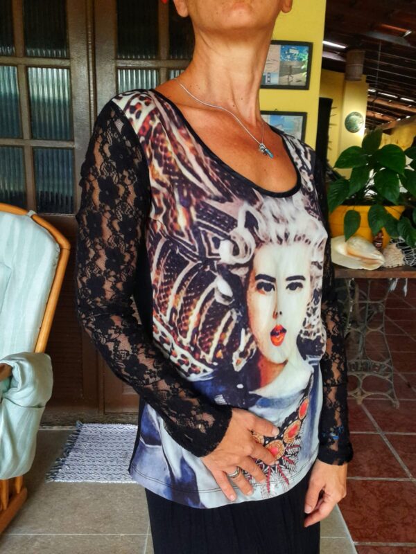 Blusa estampada manga comprida de renda - Think - tam M - Image 3