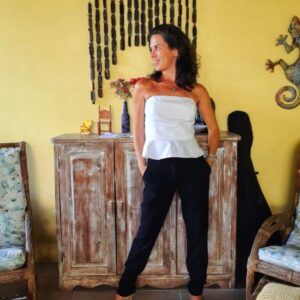 Calça preta de tecido – Lilee – tam M