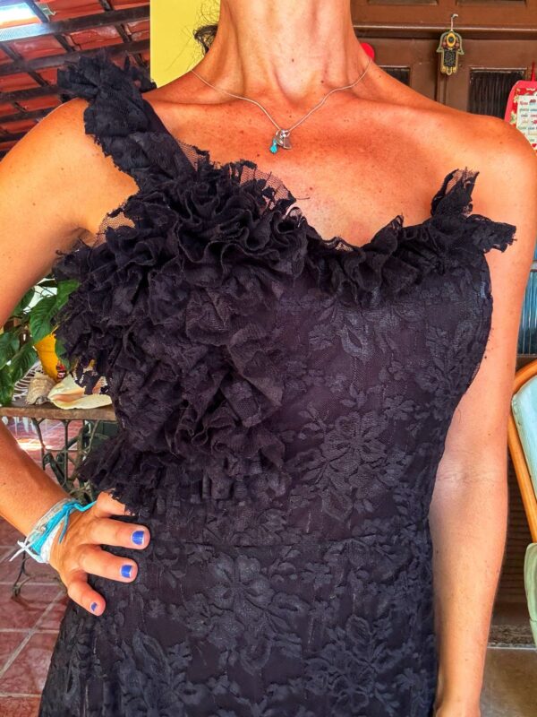 Vestido preto com um ombro só - tam M - Image 6