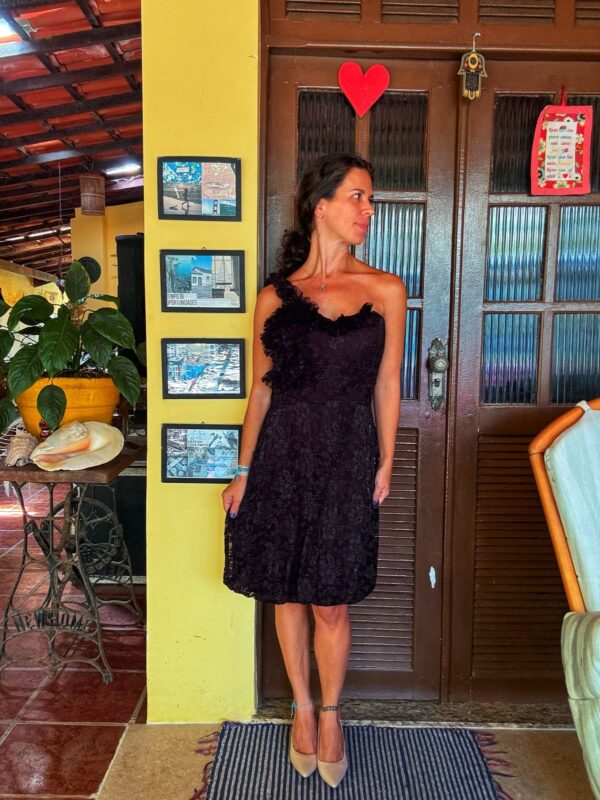 Vestido preto com um ombro só - tam M - Image 4