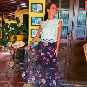 Saia longa preta estampa de flores – tam M