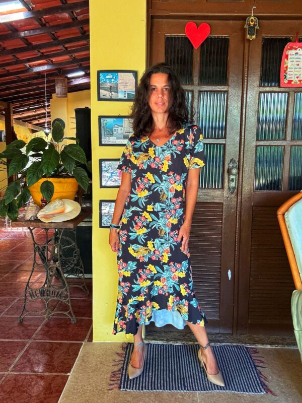 Vestido preto estampa de flores coloridas - tam G - Image 5