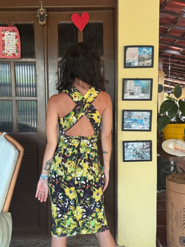 Vestido estampa florida amarelo e preto com renda - tam M - Image 4