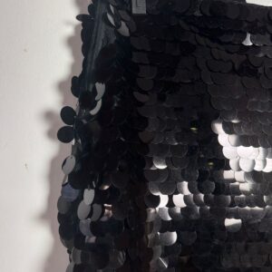 Saia preta com lantejoulas – tam M