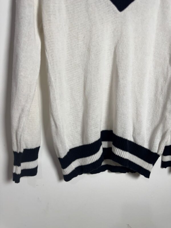 Sueter branco com detalhes pretos - tam 38 - Image 4
