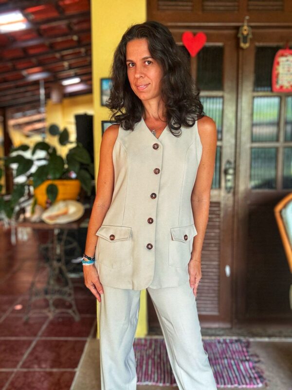 Conjunto bege claro com colete e calça - D'laport - tam 38 - Image 4