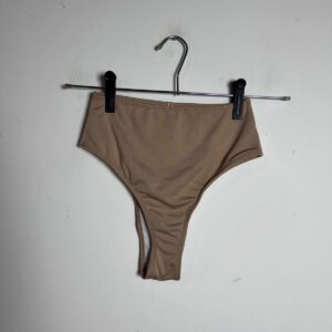 Biquini parte de baixo nude – Led – tam P *NOVO*