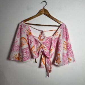 Top com manga e estampa rosa – tam P / M