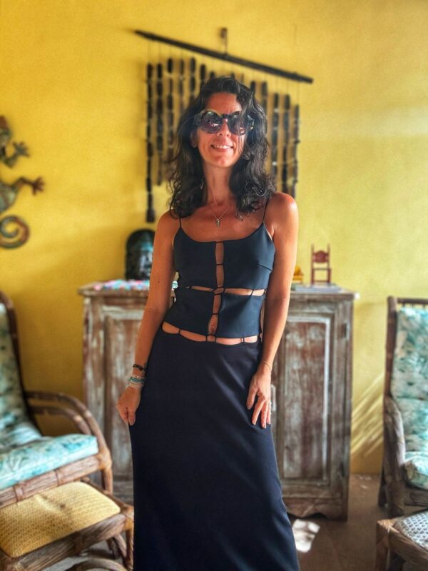 Vestido preto com recortes na frente - Caos - tam M - Image 6