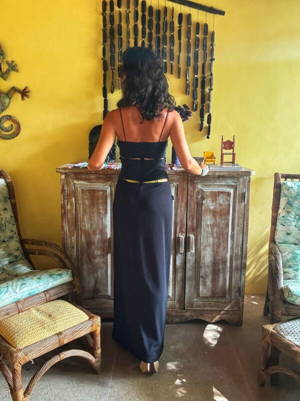 Vestido preto com recortes na frente - Caos - tam M - Image 2