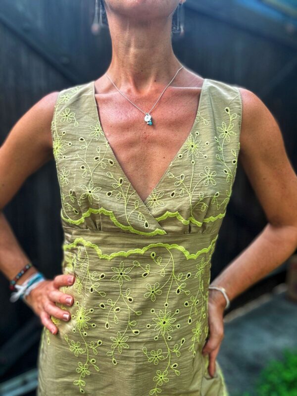 Vestido estampa bordado floral - Fanny Youtsela - tam P - *NOVO* - Image 3