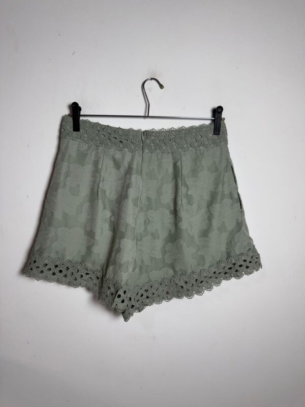 Short de renda verde acinzentado - Luxxel - Tam M *NOVO*