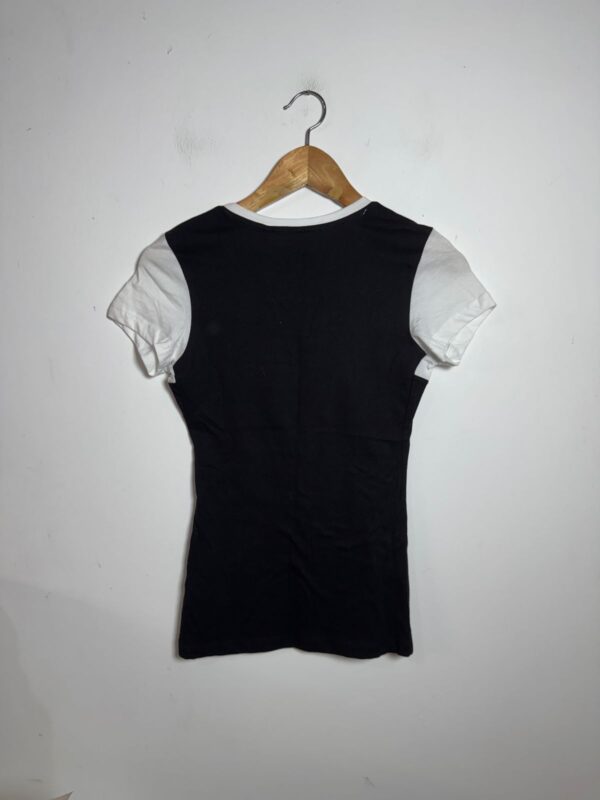 Blusa preta e branca - Guess - tam P *NOVO* - Image 2