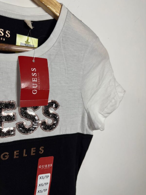 Blusa preta e branca - Guess - tam P *NOVO* - Image 3