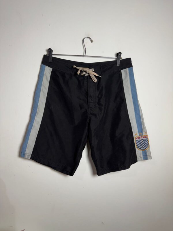 Bermuda surf preta com detalhes na lateral - Mandi - tam 40