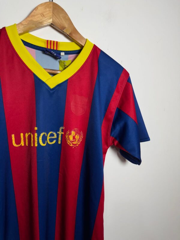 Camisa do Barcelona Iniesta - FCB - tam 12 - Image 3