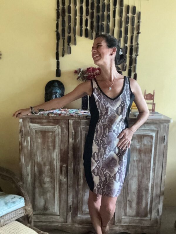 Vestido preto animal print - Shoulder - tam G - Image 4