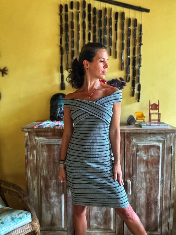 Vestido listrado cinza e preto - Pool - tam M