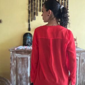 Camisa vermelha folgada com manga comprida – Espaço Fashion – tam P