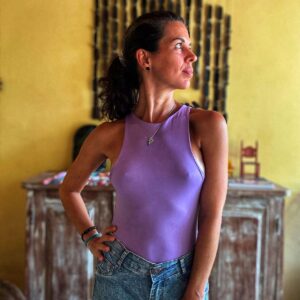 Body lilás decote na lateral – To Lu – tam P