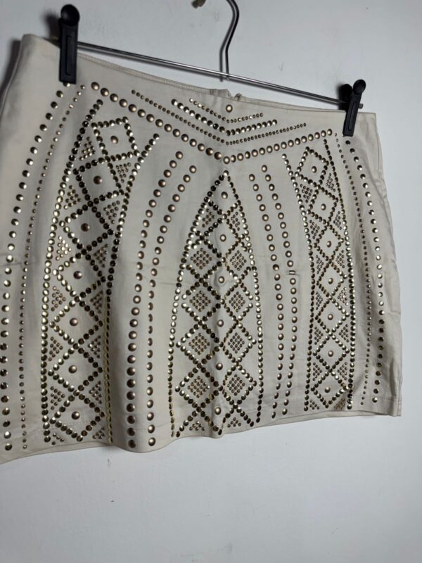 Saia off-white detalhes dourados - Chocoleite - tam 40