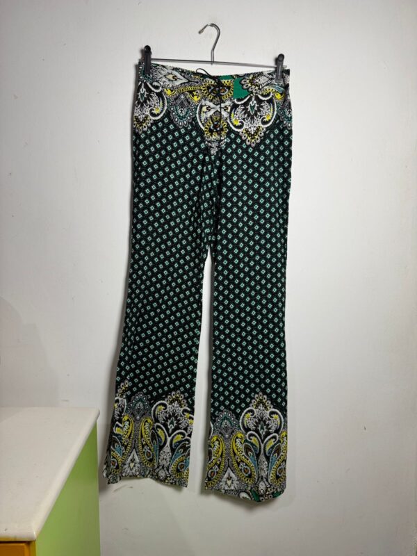 Calça flare estampada - tam M