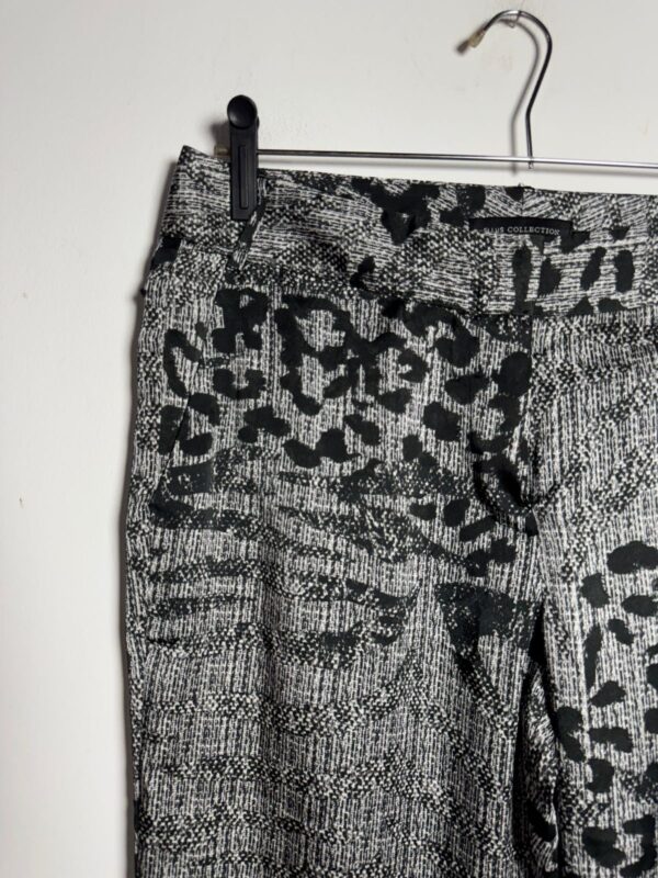 Calça estampa animal print preta - Ellus - tam M - Image 2