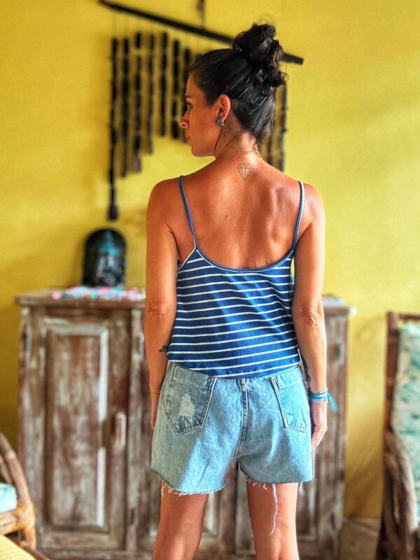 Short jeans com pedraria - Morena Mulata - tam 40 - Image 2