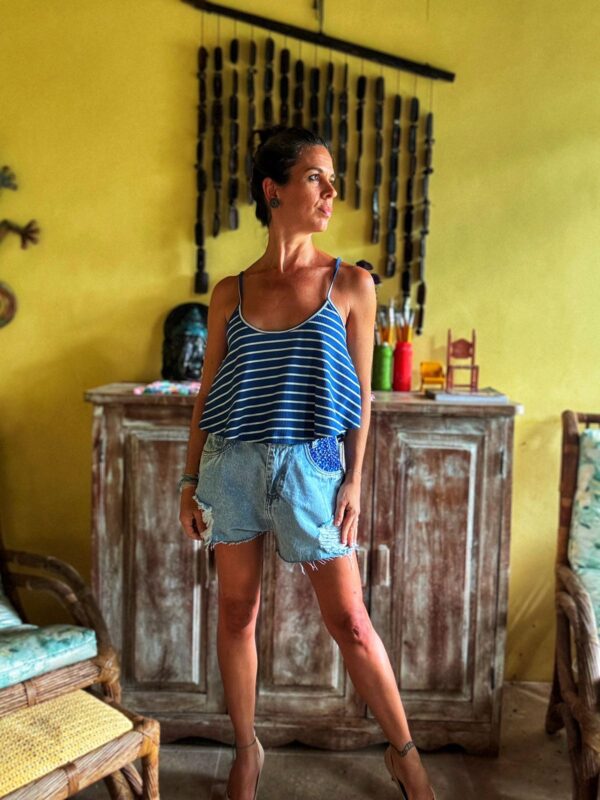 Short jeans com pedraria - Morena Mulata - tam 40 - Image 3