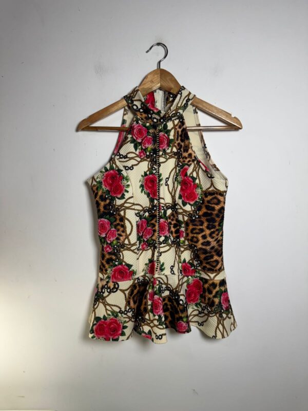 Blusa estampada animal print e rosas - tam 38